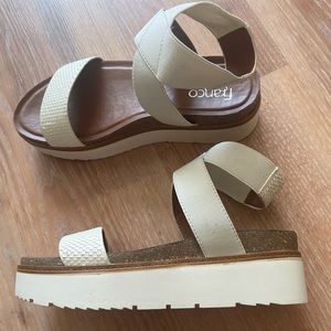 Women’s platform sandal. Size 7. Franco Sarto.